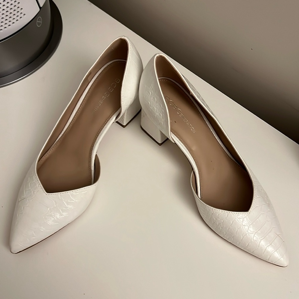 BCBG white pumps size 9